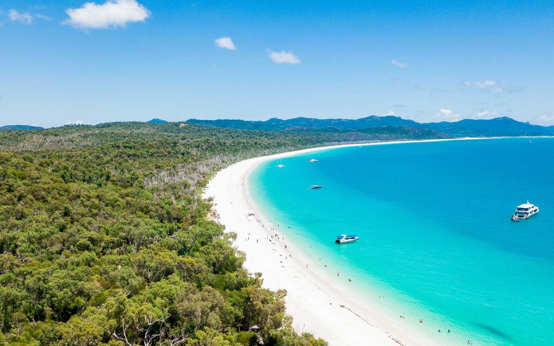 How to visit whitehaven beach