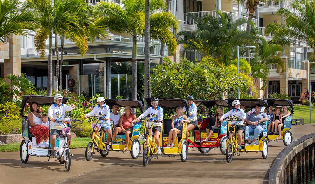 Tuk Tuk Tours Airlie Beach Family Activity 