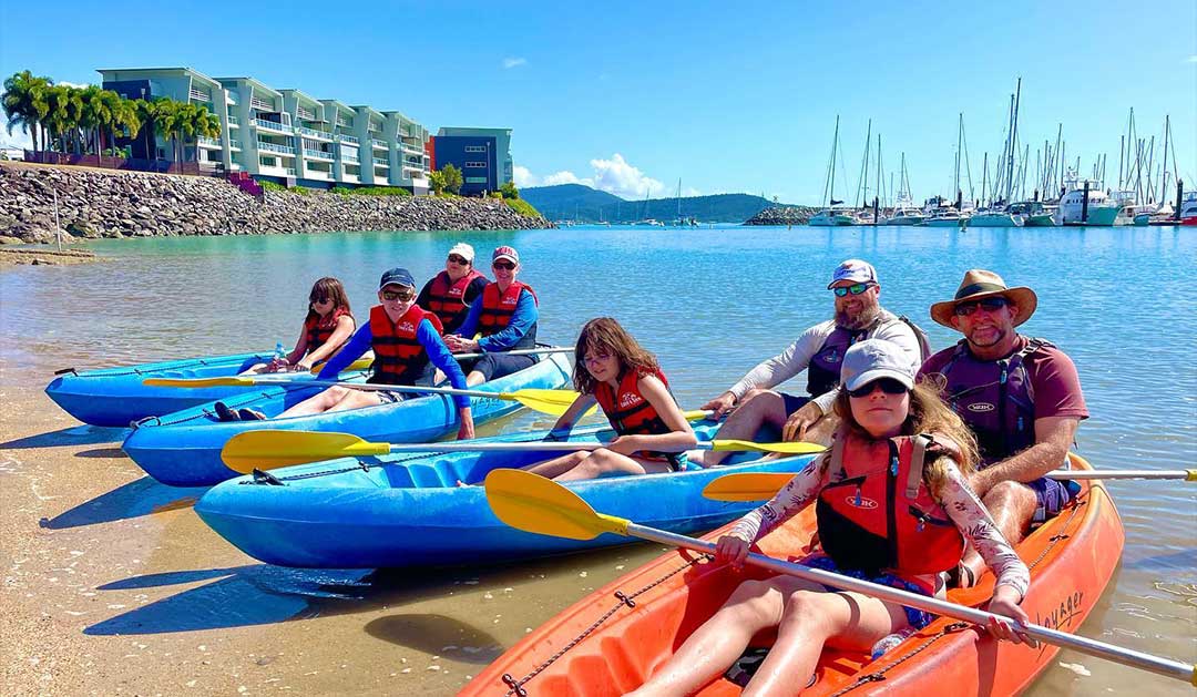 Whitsundays-stand-up-paddle-and-canoe-hire-for-families-in-Airlie-Beach