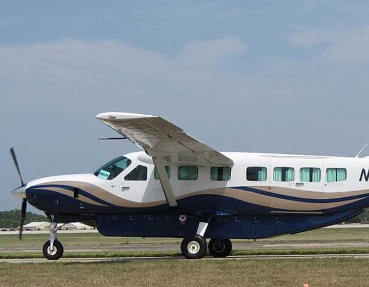 Cesna 208 caravan ircrft used for whitsunday scenic flights