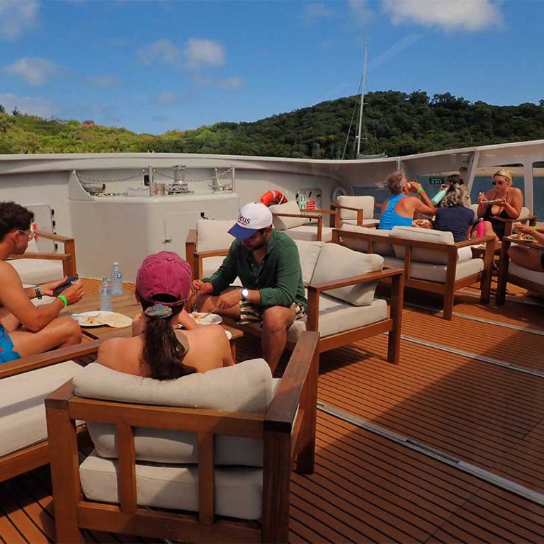 Super-flyer-front-deck Front sun lounges on super flyer