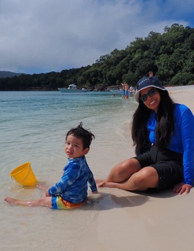 Mother and daughter at whitehaven beach